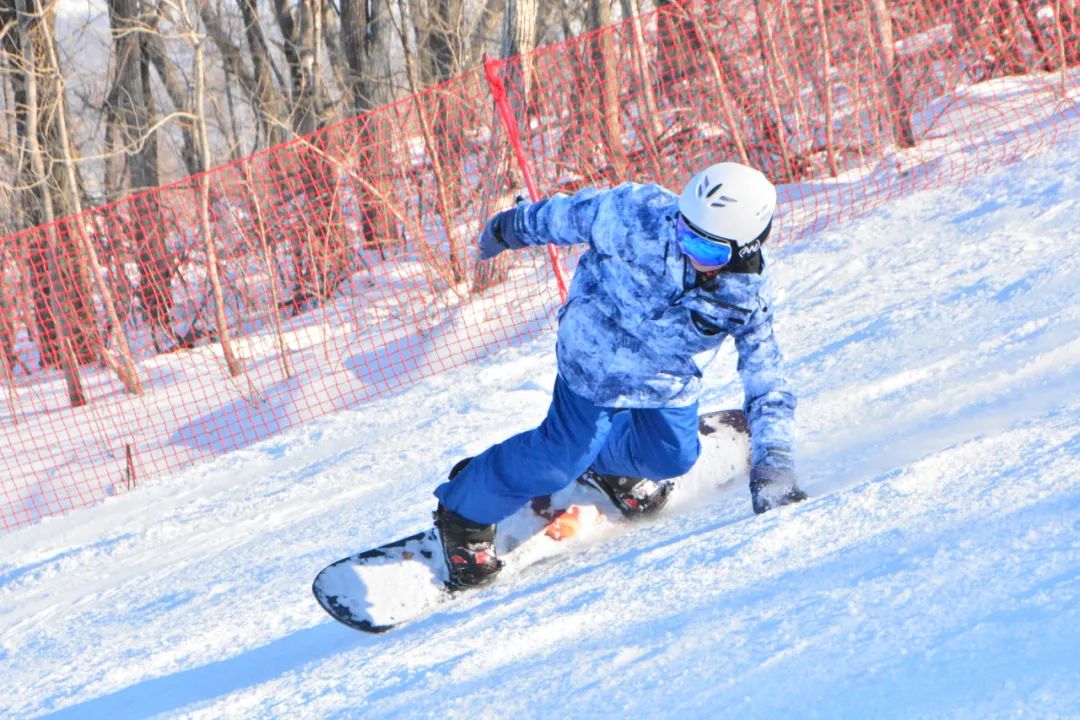 达古冰川引领“冰雪+旅游”新潮流机器人运动会重磅亮相引发热PG电子游戏- PG电子平台- PG电子官方网站议